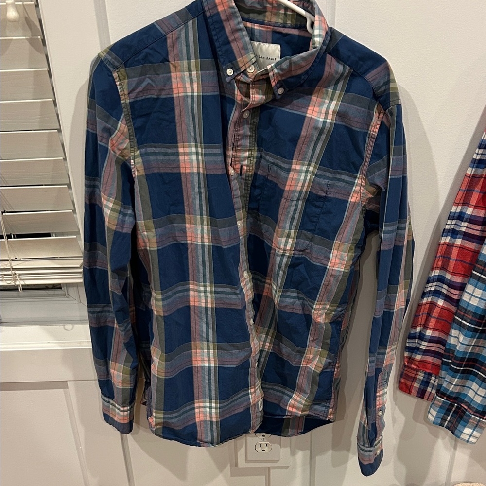 American Eagle Outfitters Blue and Pink Plaid Shirt